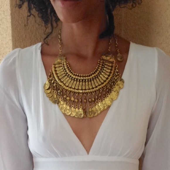 Gold Coin Necklace - Picture 1 of 2