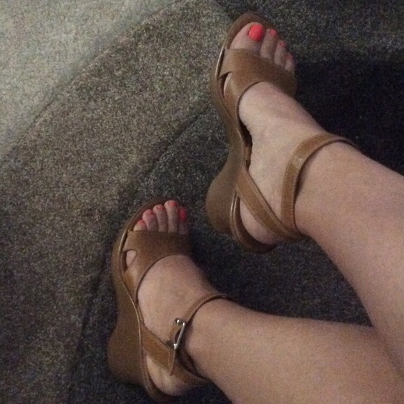 Women's ankle strap beige wedges 8M,  Super cute!