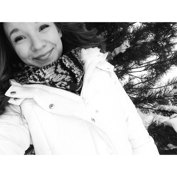 Meet your Posher, Bronowyn