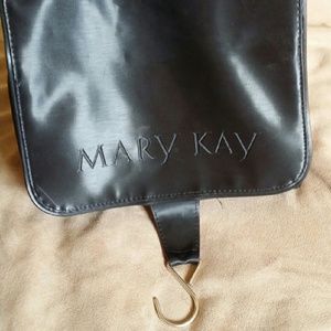 3 makeup bags