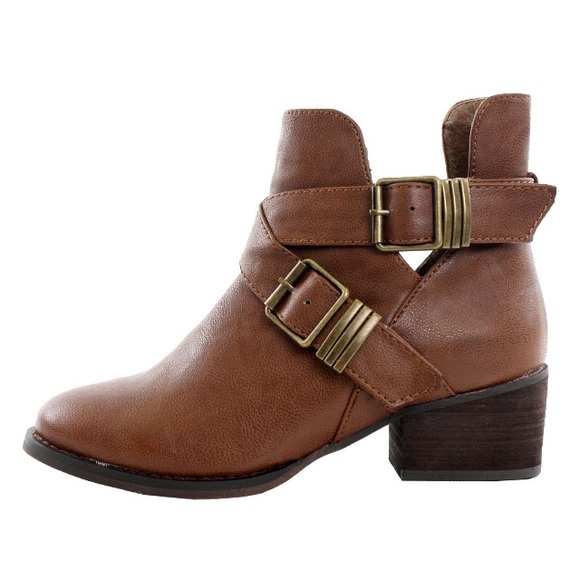 Breckelles Shoes - Breckelles Cut Out "Bronco" Ankle Boots