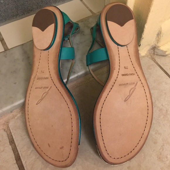 Sandals - Picture 3 of 3