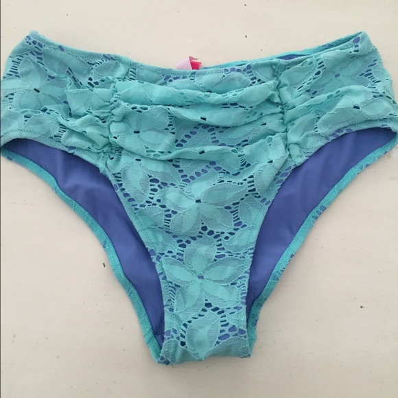 VS high waisted bottom