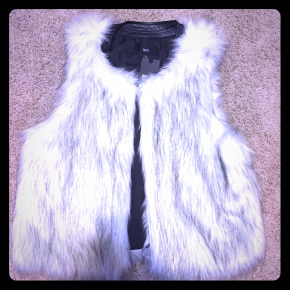 NWT- White Faux Fur Vest