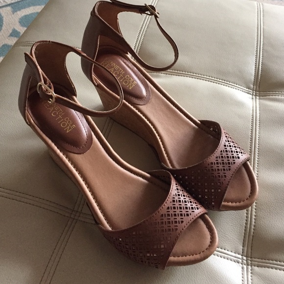 Kenneth Cole Reaction wedges