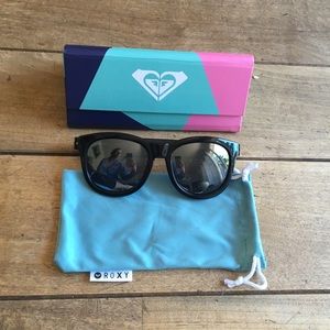 Roxy Wayfarer Sunglasses