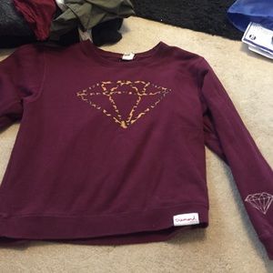 Diamond crew neck
