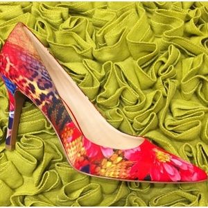 Nine West NIB floral heels size 8.5