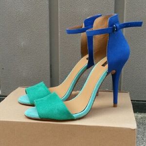Zara strappy heeled sandals, sz 6.5