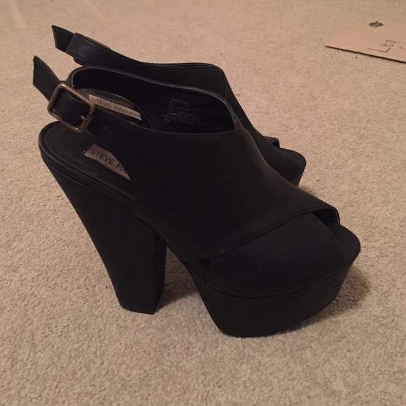 Steve Madden wedges