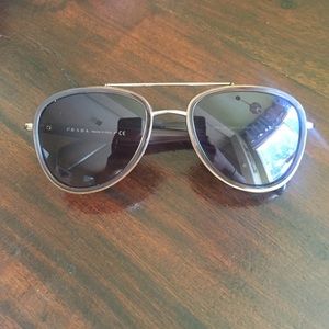 Prada Sonnenbrille with Case
