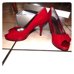 Marc Fisher 6.5 heels