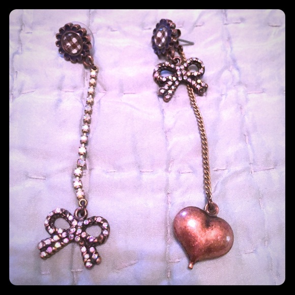 SOLDBetsey Johnson Earrings!
