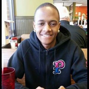 Meet your Posher, Freeloe