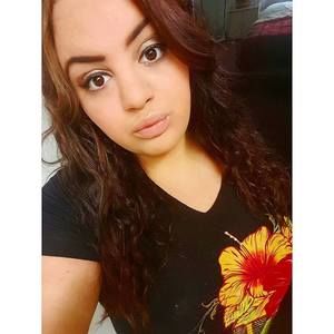 Meet your Posher, Daniella