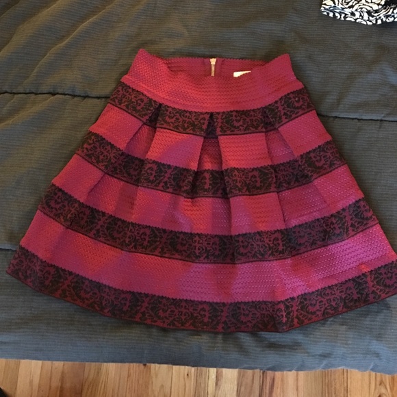 Black/Fuchsia Skirt