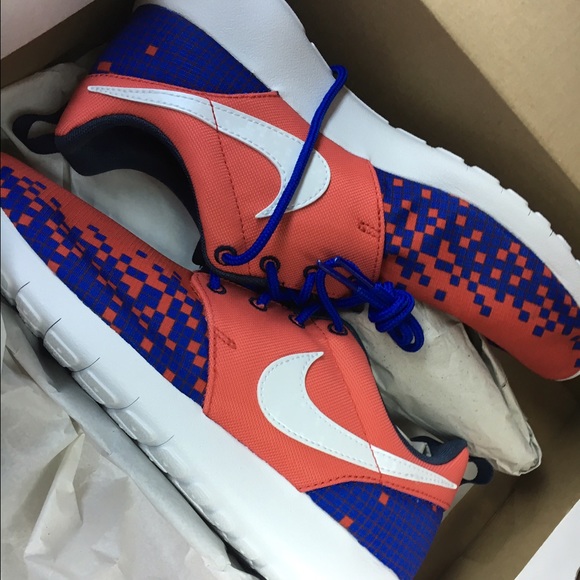 Nike roshes