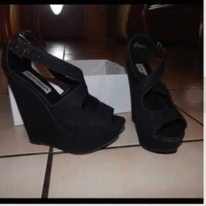 Steve Madden Wedges