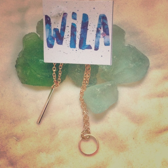 Minimalist gold bar or circle necklace - Picture 1 of 4