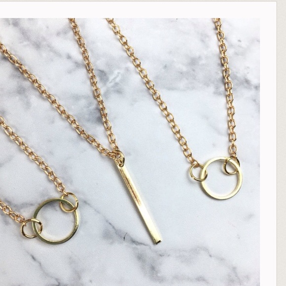 Minimalist gold bar or circle necklace - Picture 2 of 4