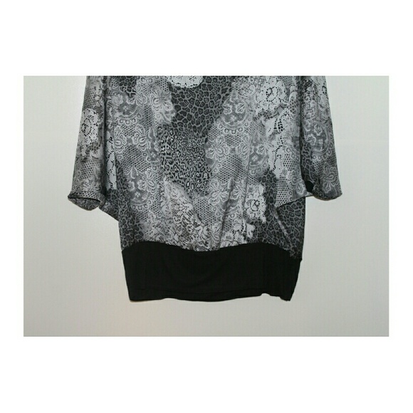 Spense multiple pattern blouse - Picture 3 of 3