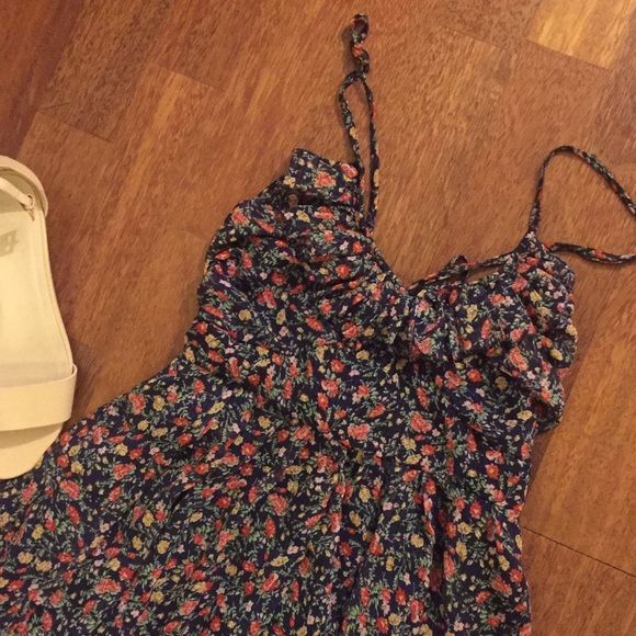 The perfect floral sun dress