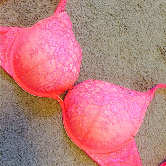 ☀️WEEKEND SALE☀️ Victoria's Secret Push Up Bra