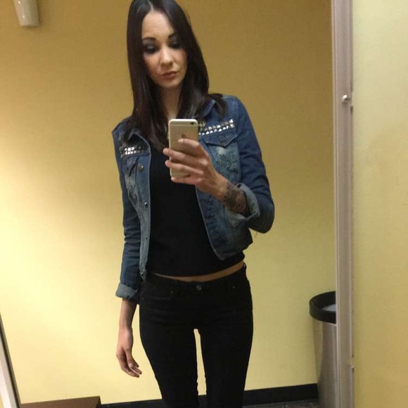 Meet your Posher, Ashley - Picture 3 of 4