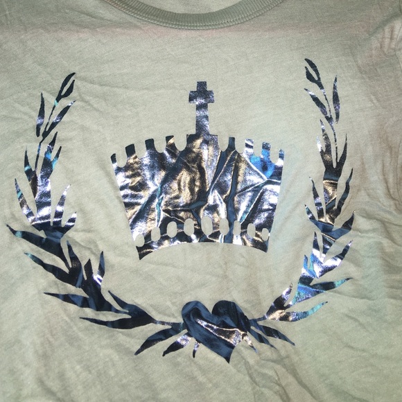 Wildfox teal tshirt crest and crown