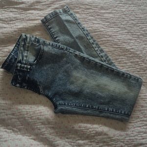 Distressed Jeans