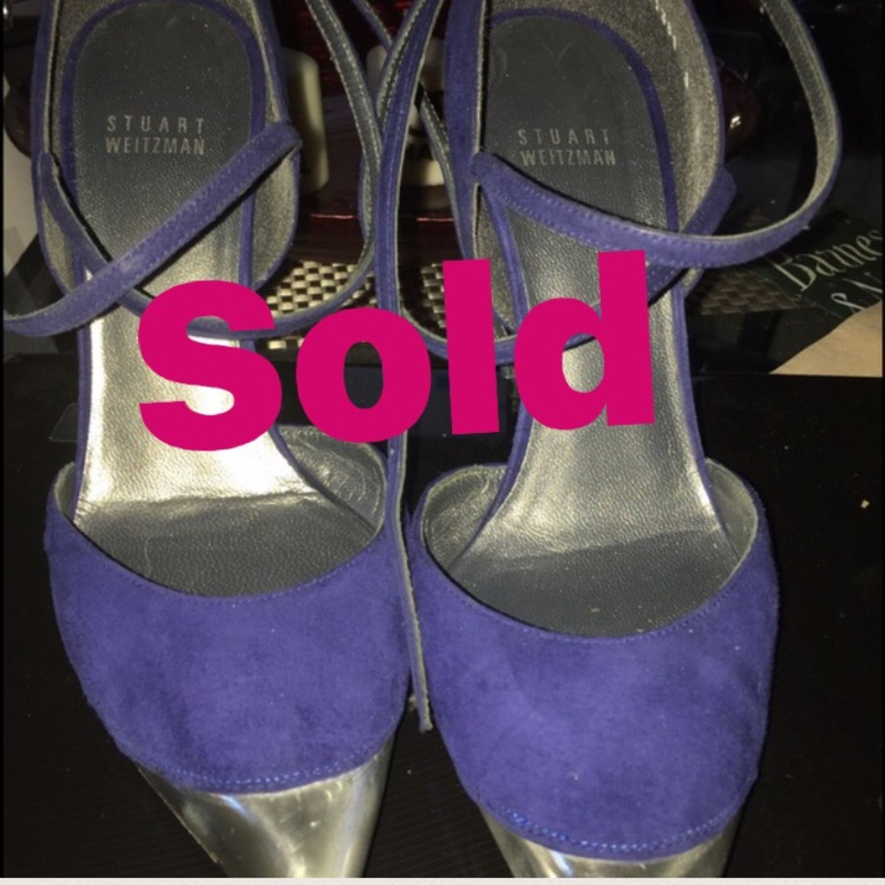 Stuart Weitzman pumps