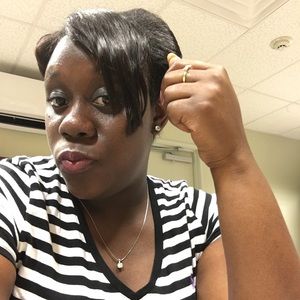 Meet your Posher, Antoinette