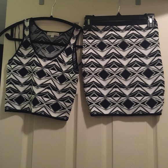 Navy and white print skirt set! NEVER WORN NWT