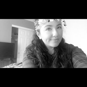 Meet your Posher, Paulina