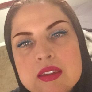 Meet your Posher, Leticia