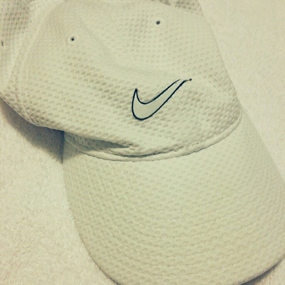 Nikee cap!
