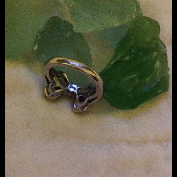 Silver rhinestone bow ring - Picture 3 of 3