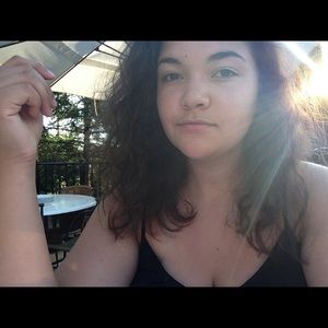 Meet your Posher, Ariel