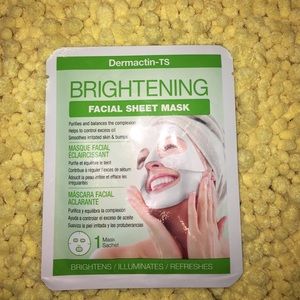 Brightening facial sheet mask