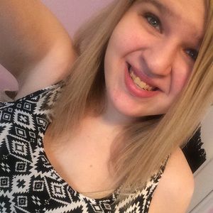 Meet your Posher, Haley