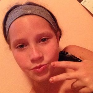 Meet your Posher, Mollee
