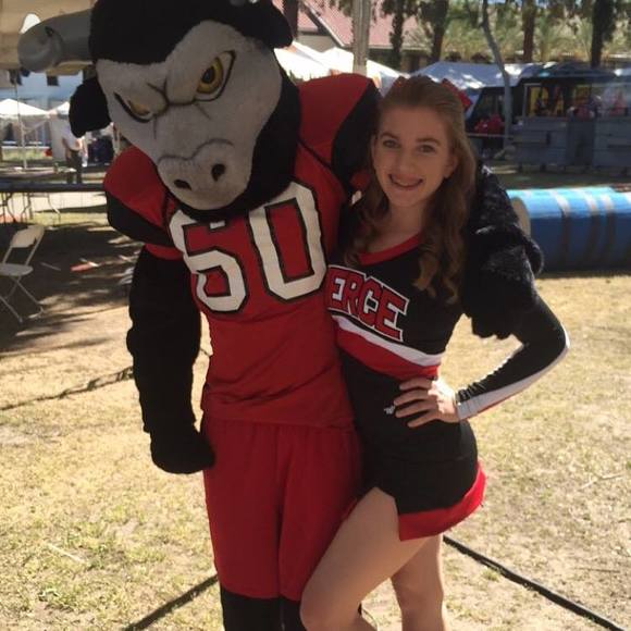 Meet your Posher, Rachel - Picture 1 of 1