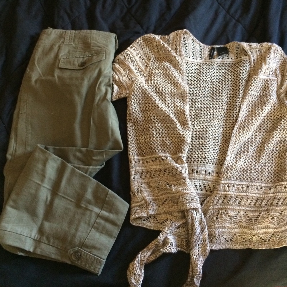 Anne Taylor crop /Capri size 2 as med shrug med