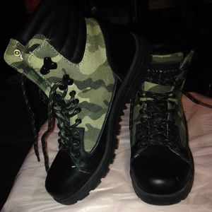 Men's Sean John boots