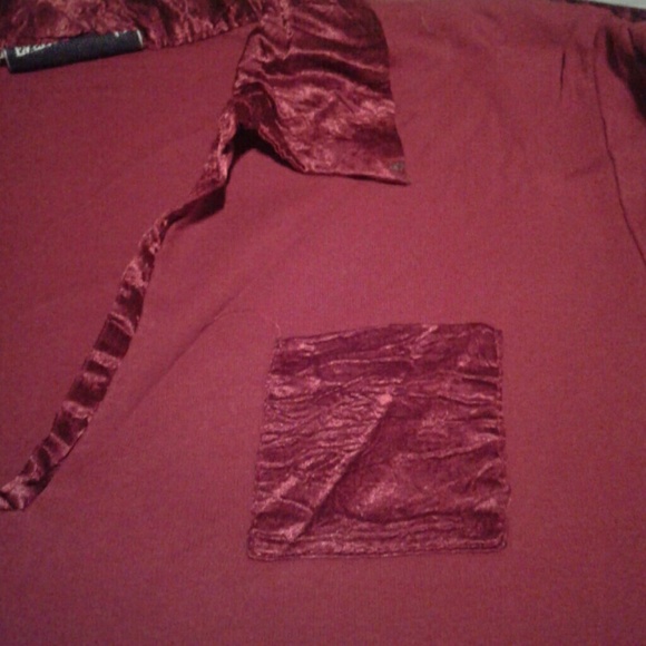 Deep red, gathered sleeves,  satin collar trimmed - Picture 2 of 4