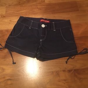 Adorable side tie shorts by Guess Jeans