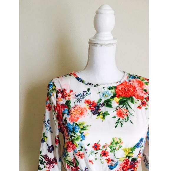 🆕 Floral Dress with Lace Trim