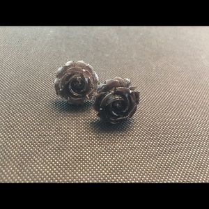 Rose cuff links