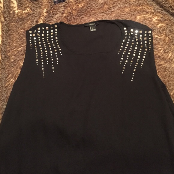 Simple and cute black tank top