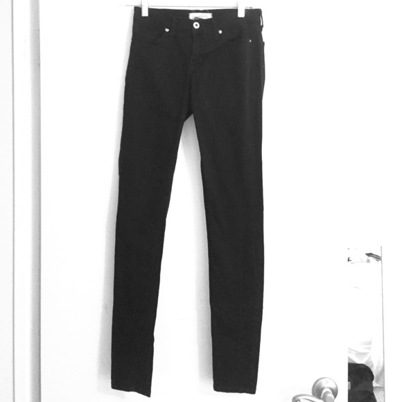 Black skinny jeans